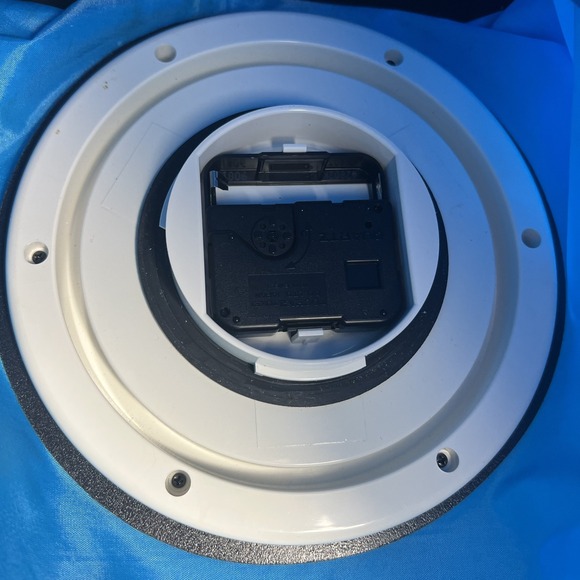 Rare Vintage Mickey Mouse Backpack Duffle Bag With Clock Blue Works! - Picture 8 of 9